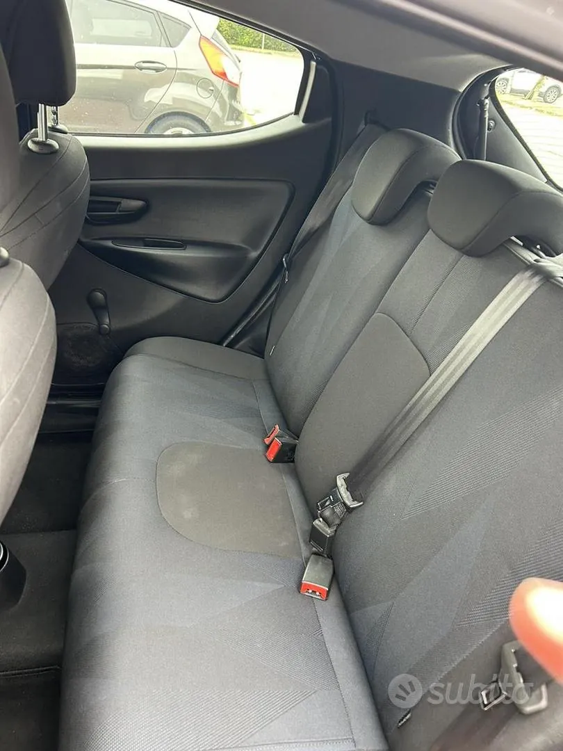 Lancia Ypsilon 2019 photo 5