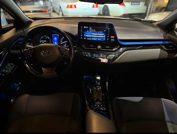 Toyota C-Hr 2017 photo 3