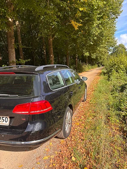 Volkswagen Passat 2011 photo 3
