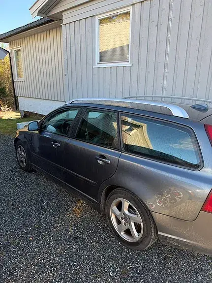 Volvo V50 2012 photo 4