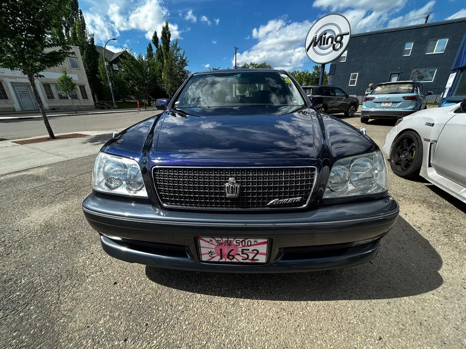 Toyota Crown 2000 photo 3