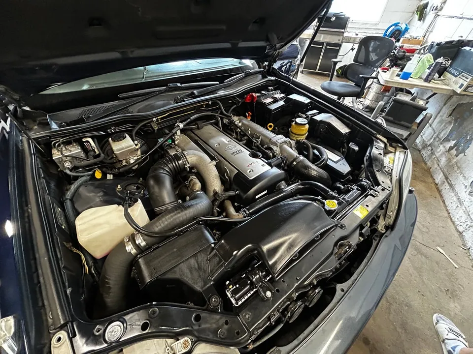 Toyota Crown 2000 photo 4