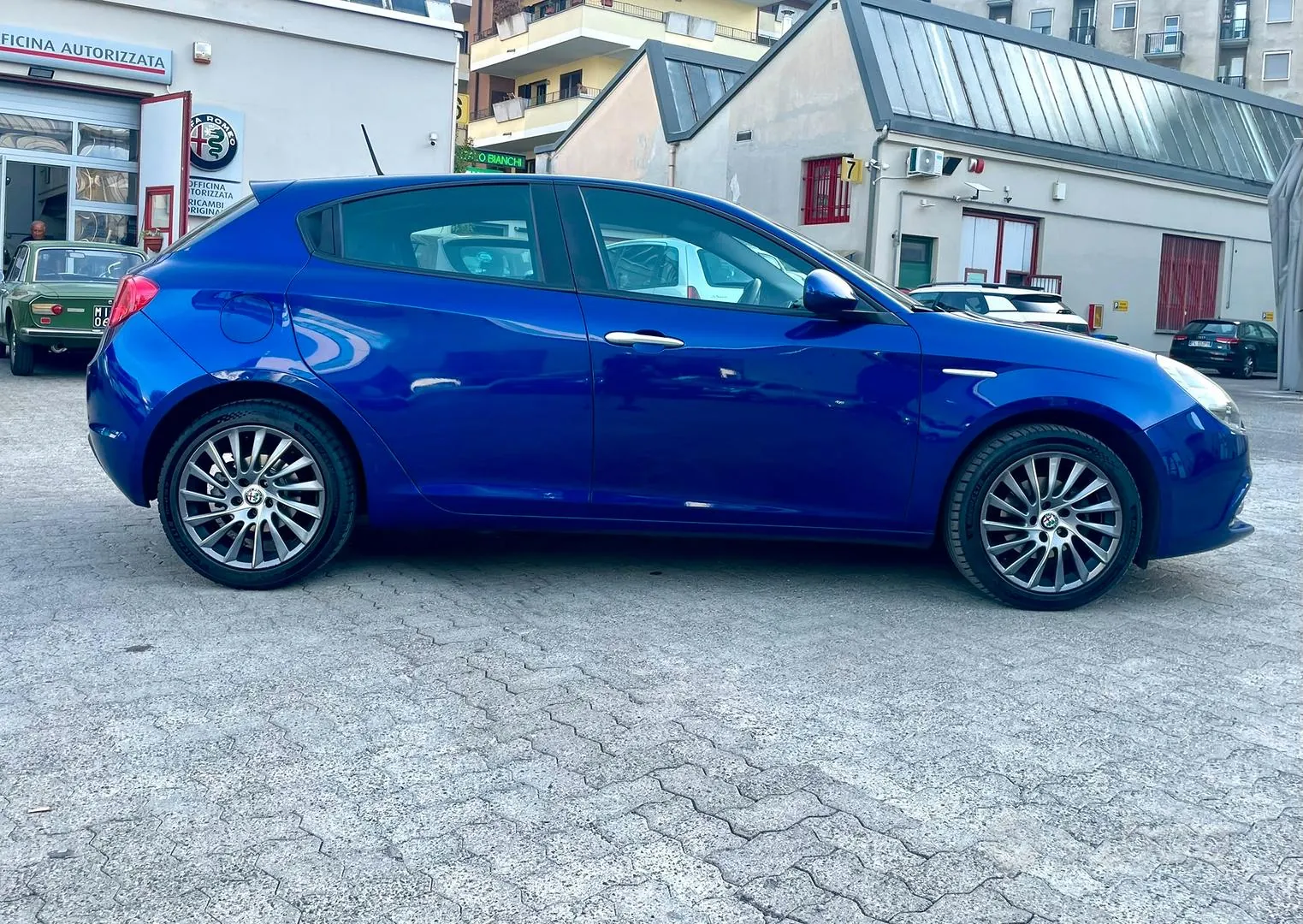 Alfa Romeo Giulietta 2017 photo 2