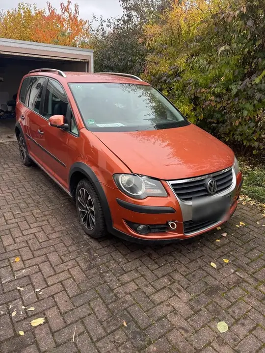 Volkswagen Touran Cross