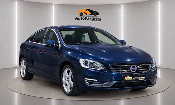 Volvo S60 2014 photo 2