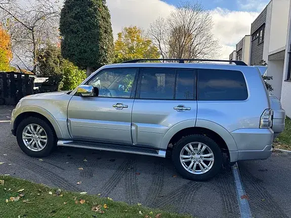 Mitsubishi Pajero 2014 photo 4