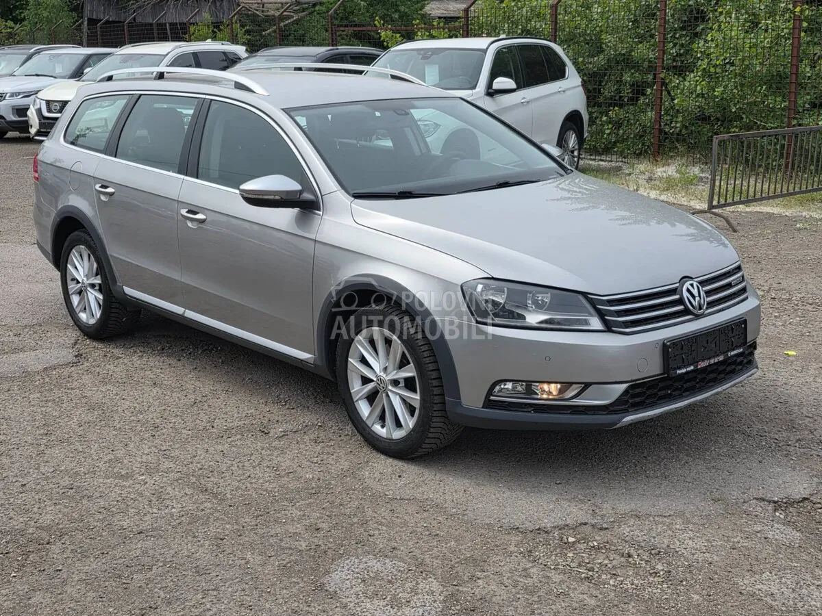 Volkswagen Passat 2012 photo 2