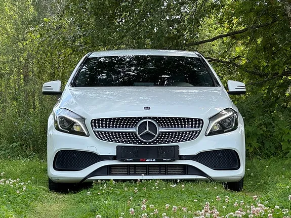 Mercedes-Benz A180 2017 photo 4