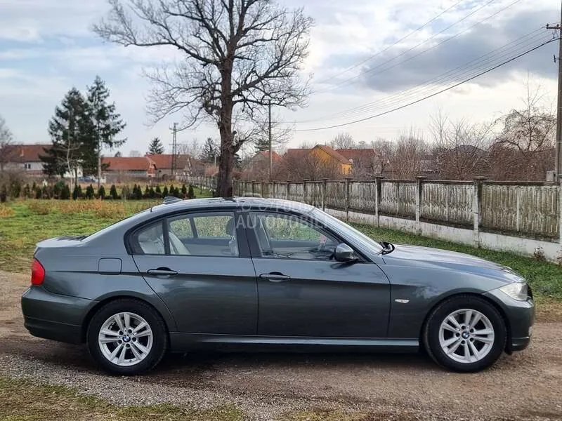 BMW 320 2009 photo 5