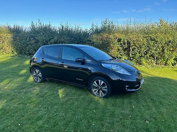 Nissan Leaf 2016 photo 2