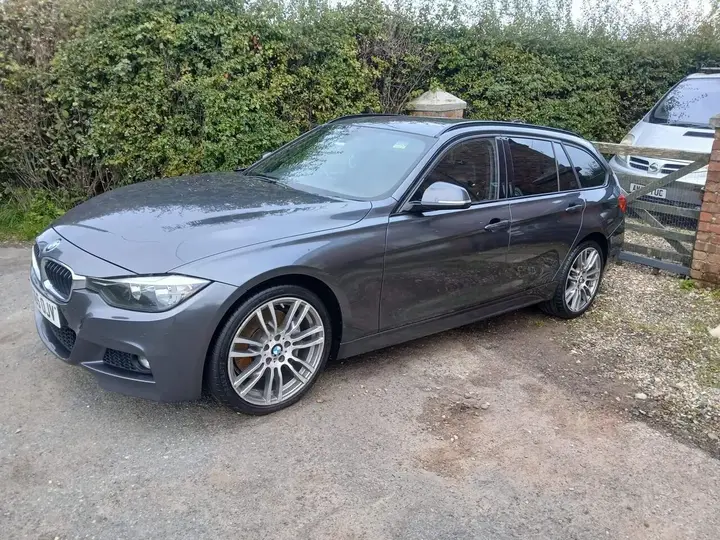 BMW 3 Series 2015 photo 2
