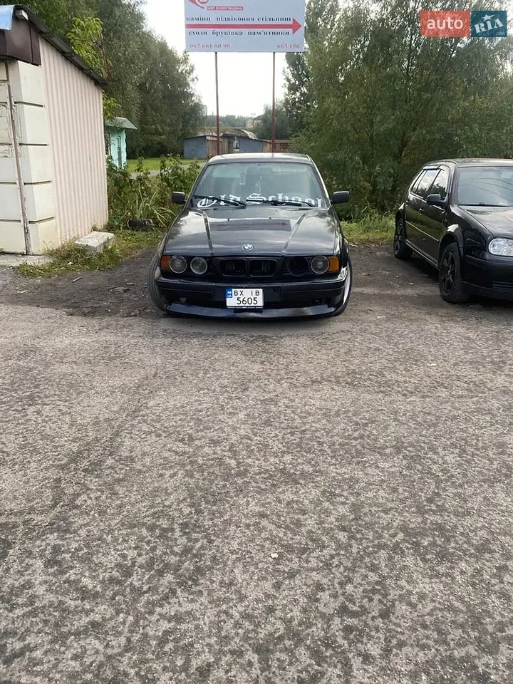BMW 5 Series 1992 photo 4