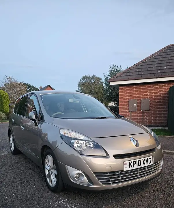 Renault Grand Scenic 2010 photo 3
