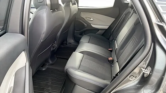 Ford Explorer 2026 photo 5