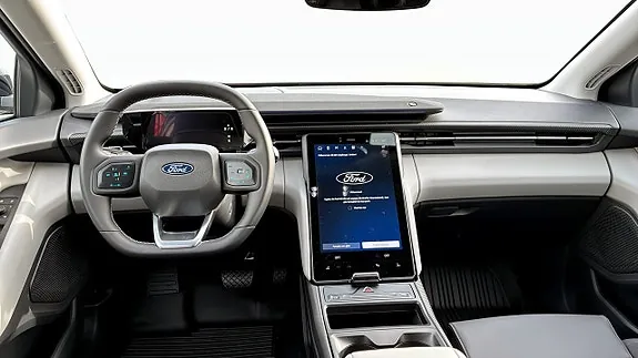 Ford Explorer 2026 photo 4