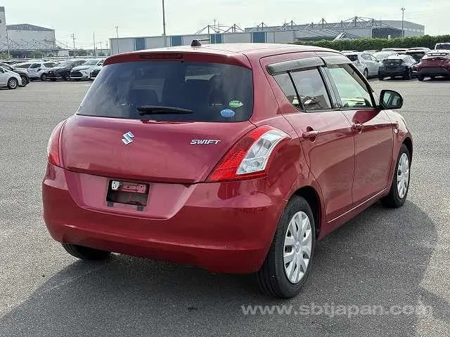 Suzuki Swift Xg 2013 photo 4