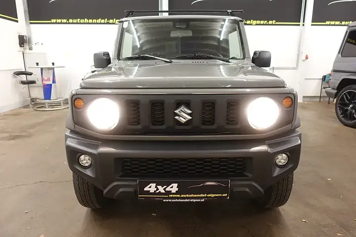 Suzuki Jimny 2023 photo 2