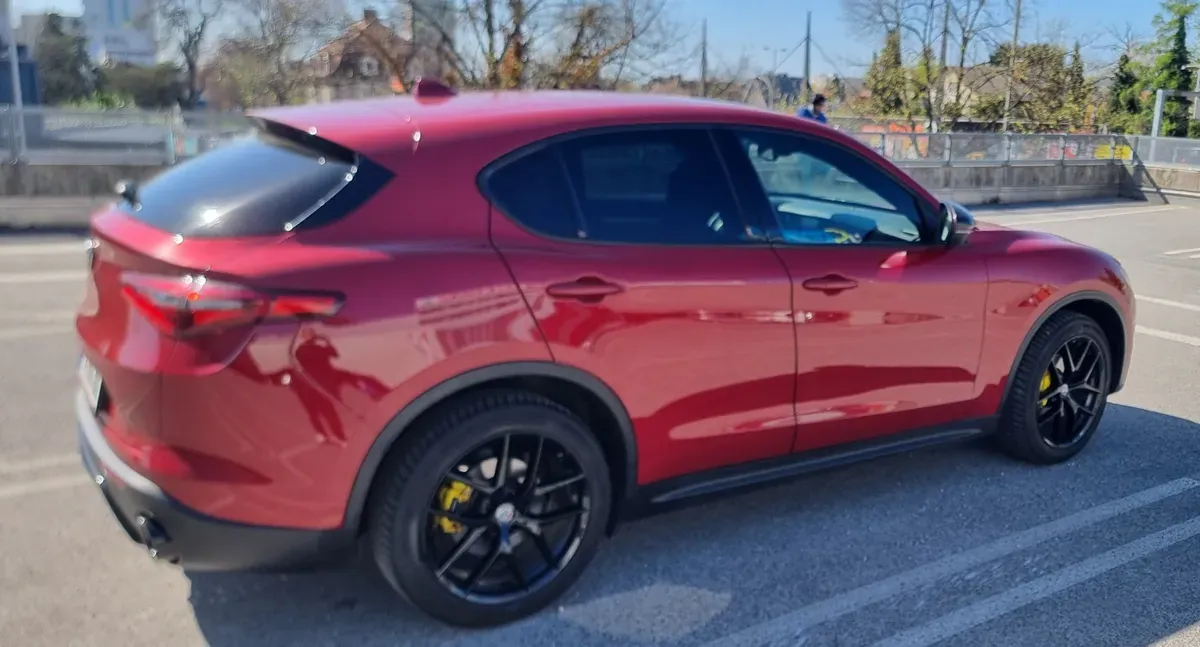 Alfa Romeo Stelvio 2018 photo 2