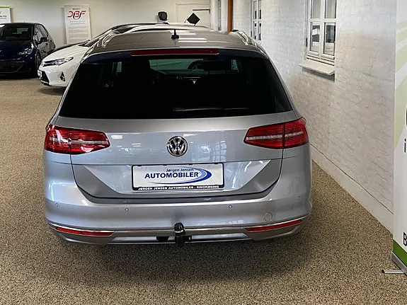 Volkswagen Passat 2018 photo 4