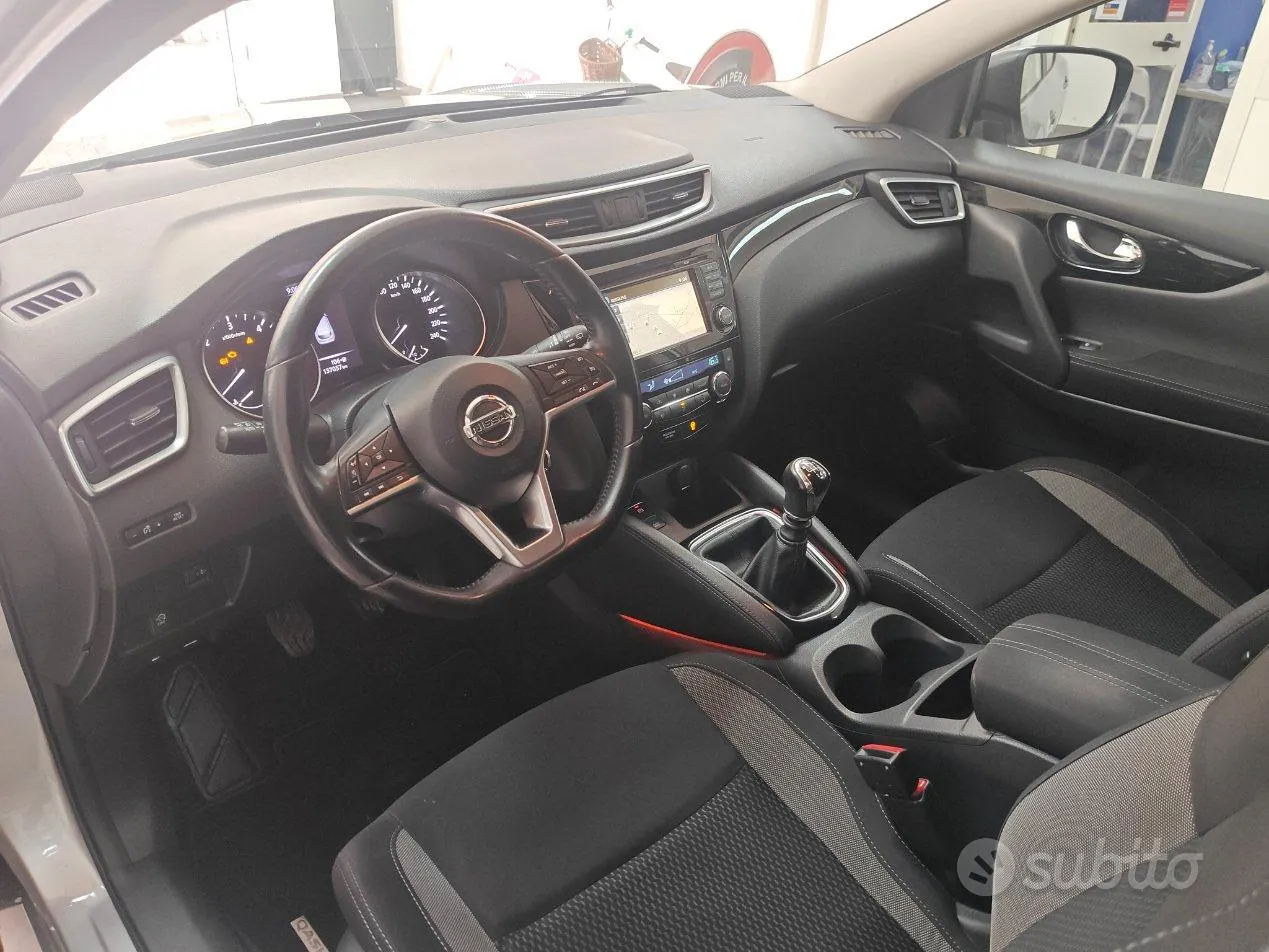 Nissan Qashqai 2018 photo 2