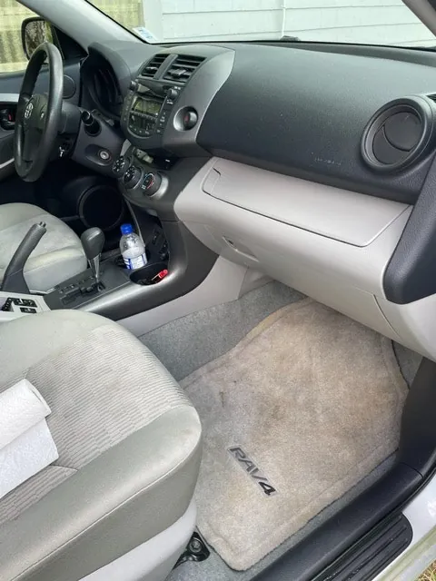 Toyota Rav4 2011 photo 3