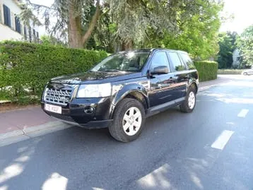 Land Rover Freelander 2010 photo 2