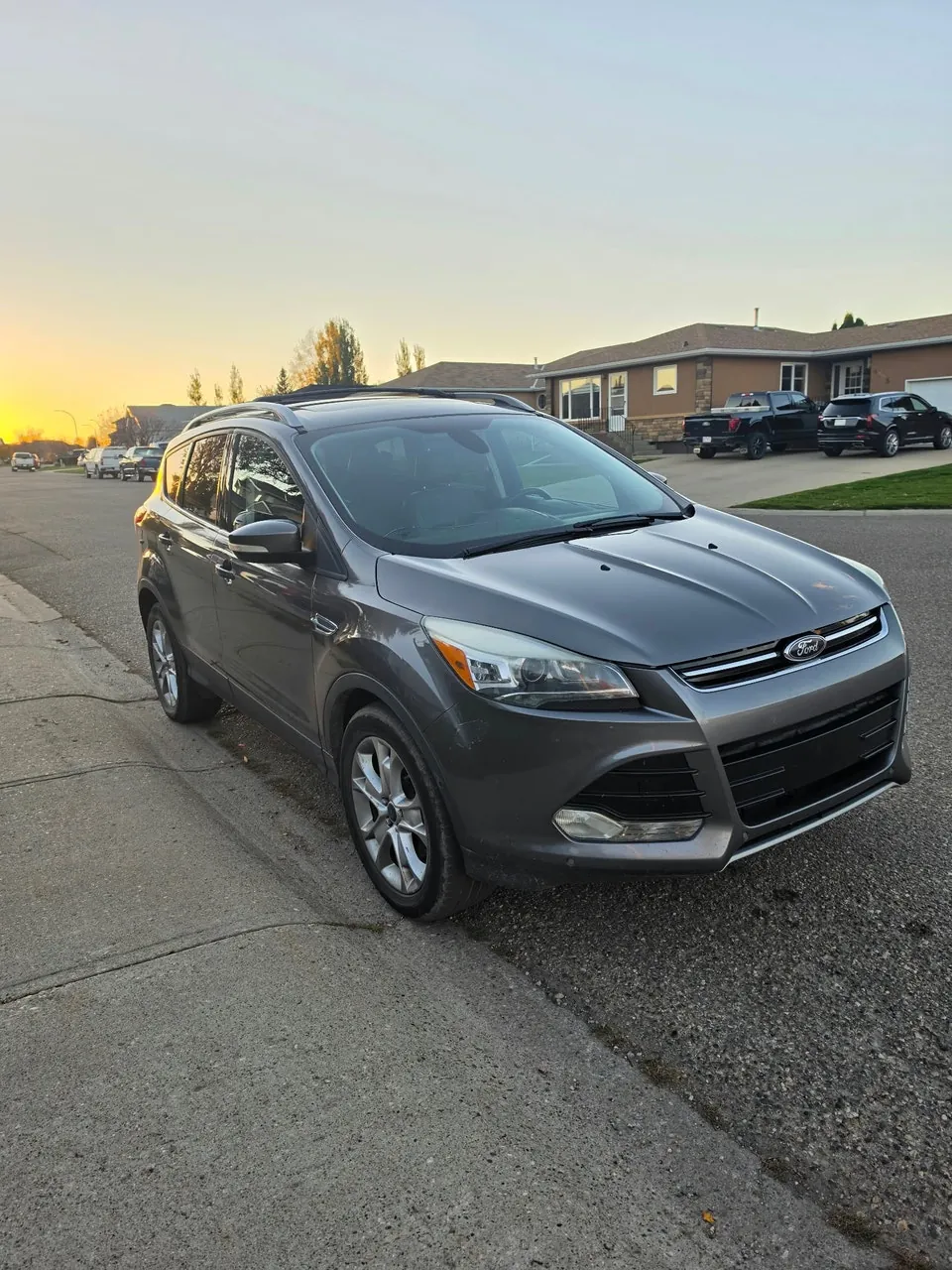 Ford Escape 2014 photo 2