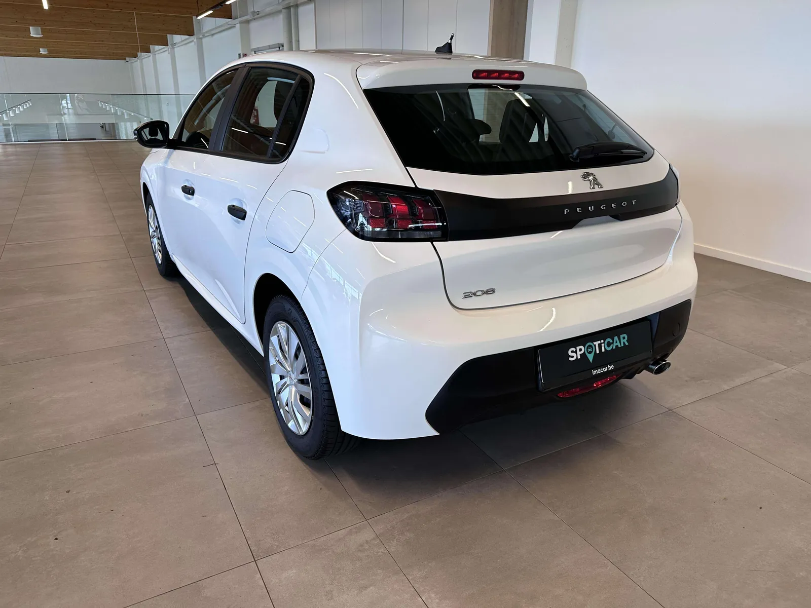 Peugeot 208 2022 photo 3