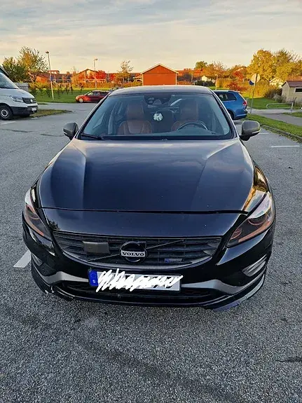 Volvo S60 2011 photo 2