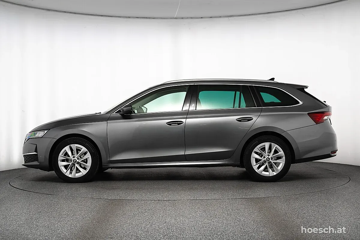 Skoda Octavia 2025 photo 3