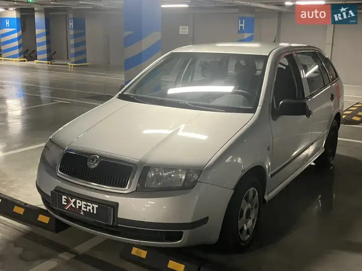 Skoda Fabia 2003 photo 3
