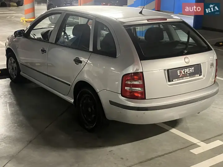 Skoda Fabia 2003 photo 5
