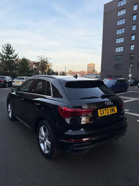 Audi Q3 2022 photo 3