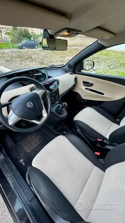 Lancia Ypsilon 2015 photo 5
