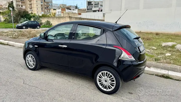 Lancia Ypsilon 2015 photo 4