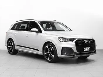 Audi Q7 2020 photo 2
