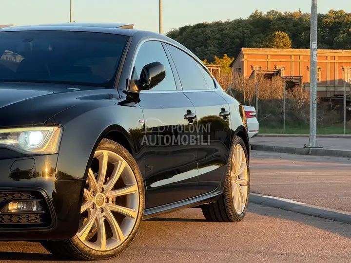 Audi A5 2012 photo 4