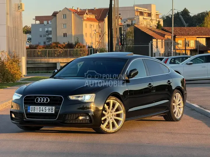 Audi A5 2012 photo 3