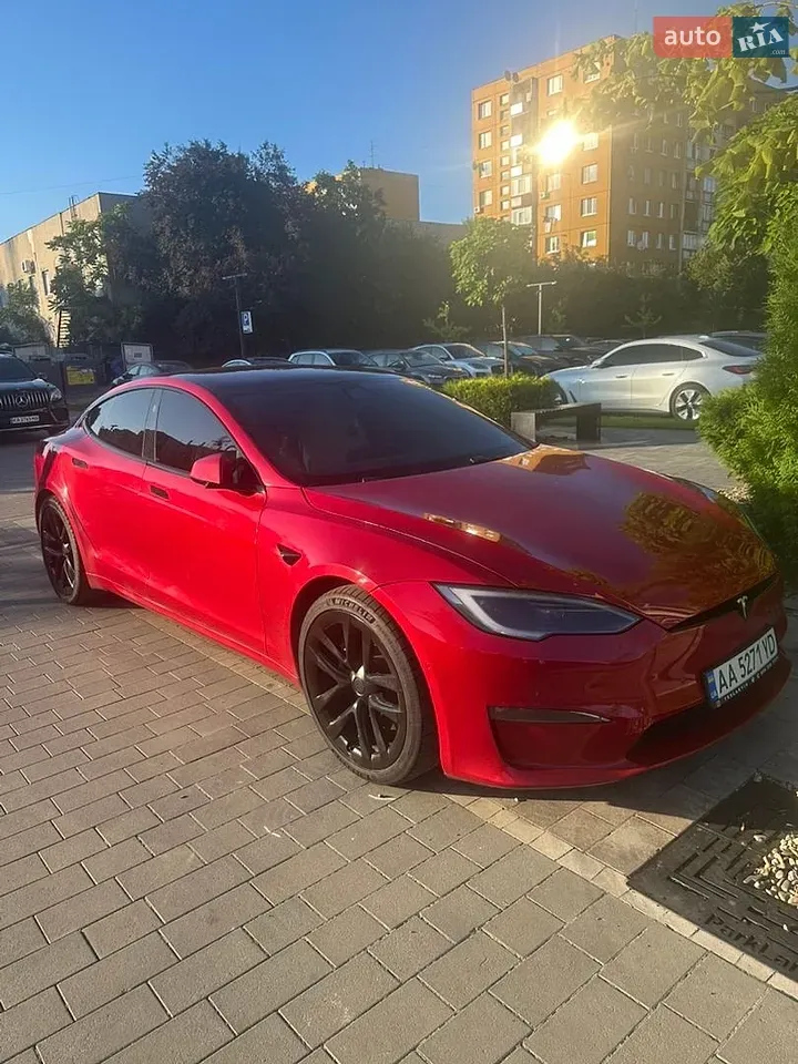 Tesla Model S