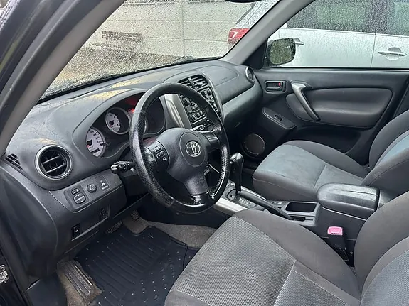 Toyota Rav4 2005 photo 4