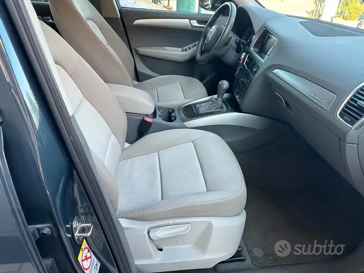 Audi Q5 2010 photo 5