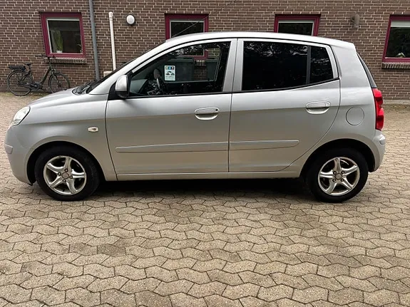 Kia Picanto 2008 photo 5
