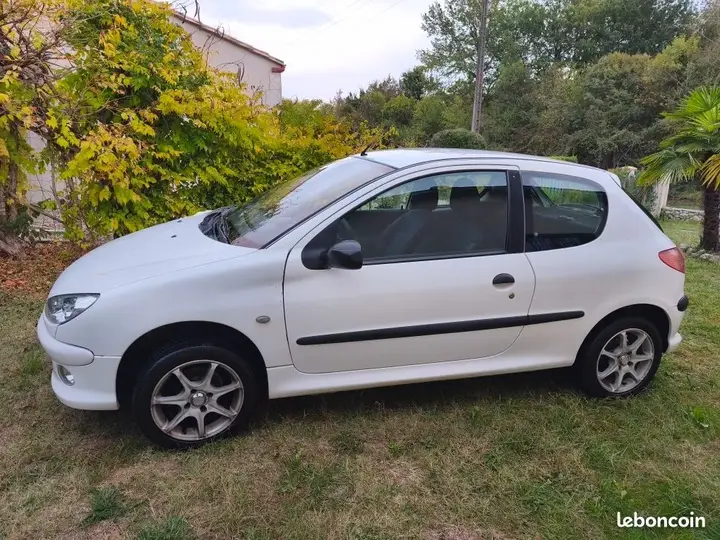 Peugeot 206
