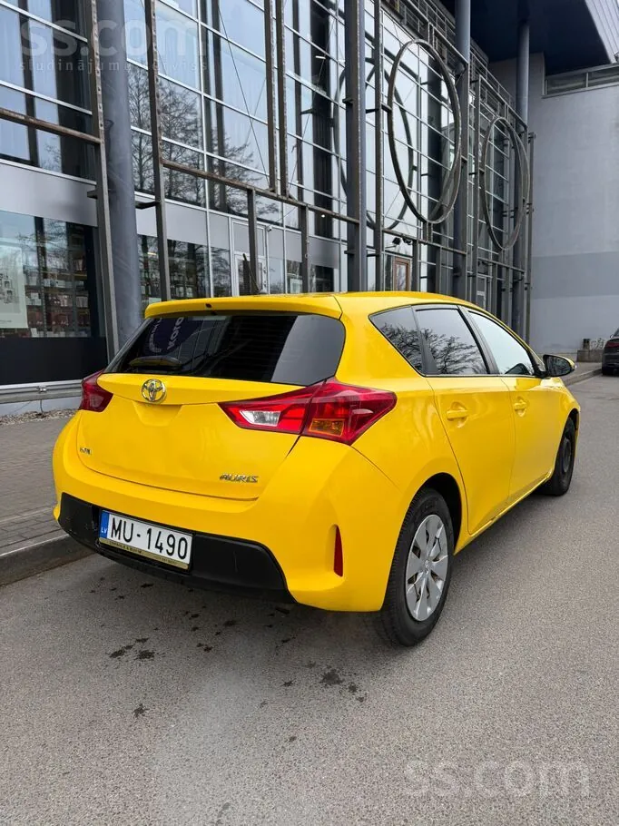 Toyota Auris 2014 photo 4