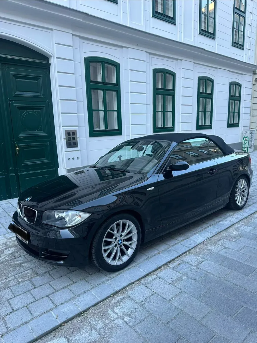 BMW 1 Series 2009 photo 2