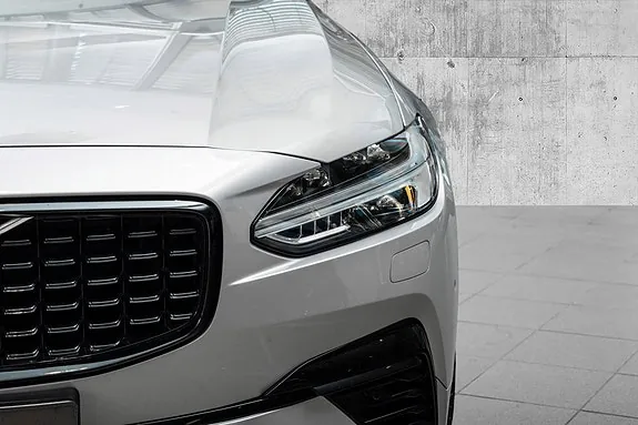 Volvo V90 2025 photo 4