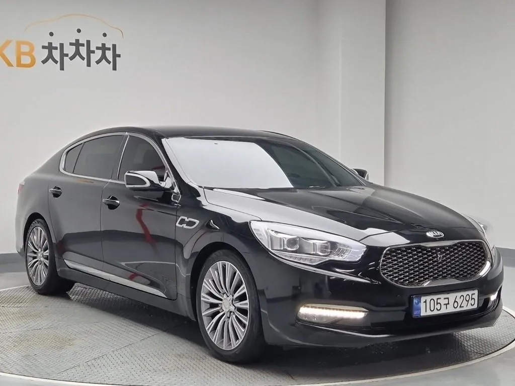 Kia K9 2015 photo 4