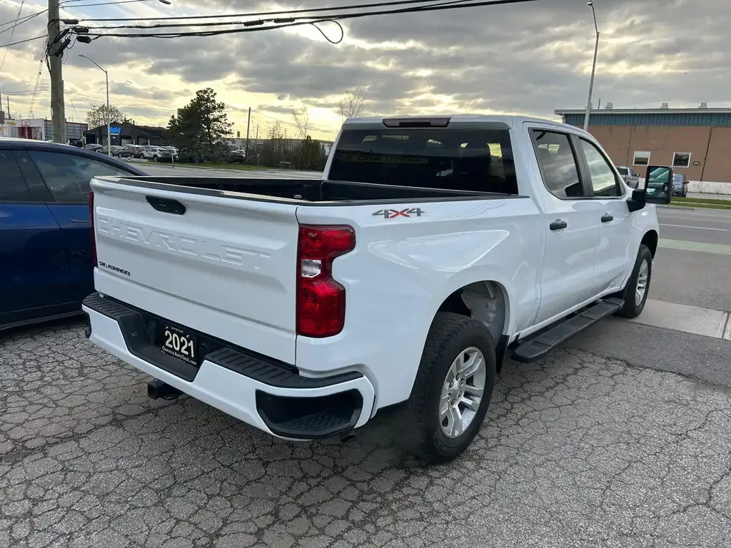 Chevrolet Silverado 1500 2021 photo 3
