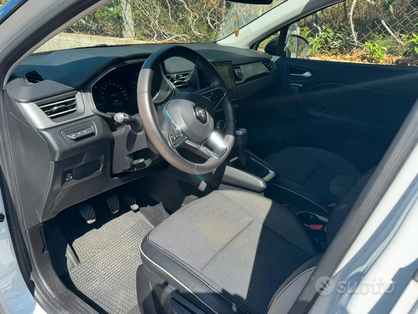 Renault Captur 2021 photo 3