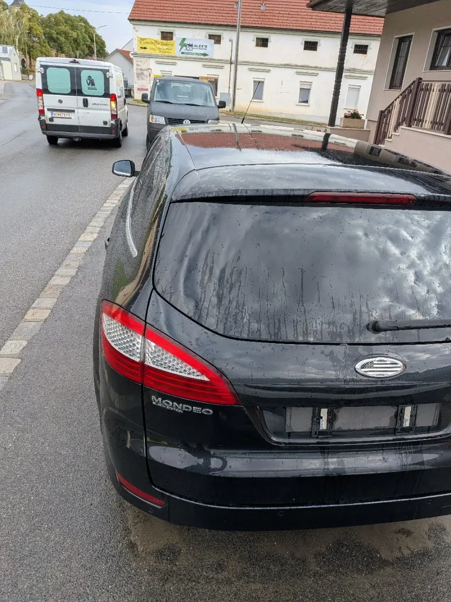 Ford Mondeo 2010 photo 2